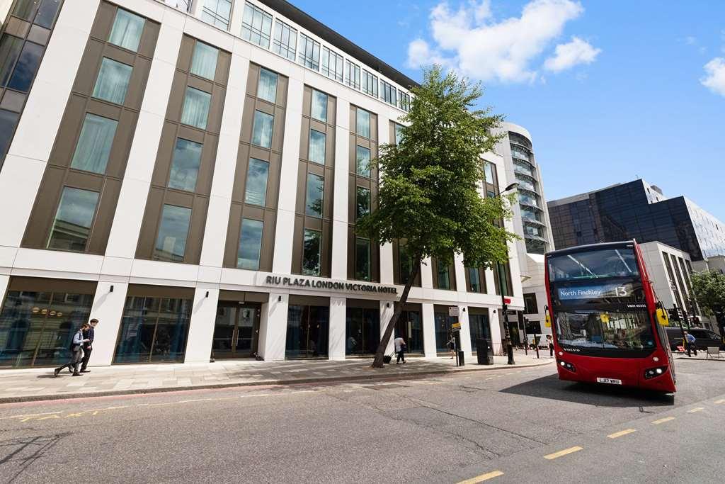 Hotel Riu Plaza London Victoria Esterno foto