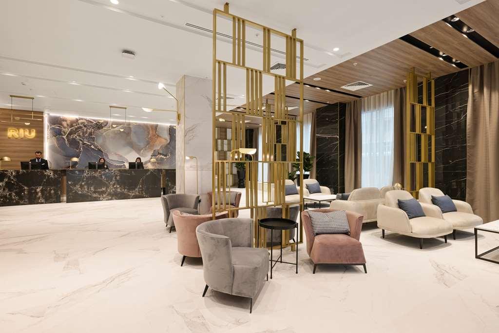 Hotel Riu Plaza London Victoria Interno foto